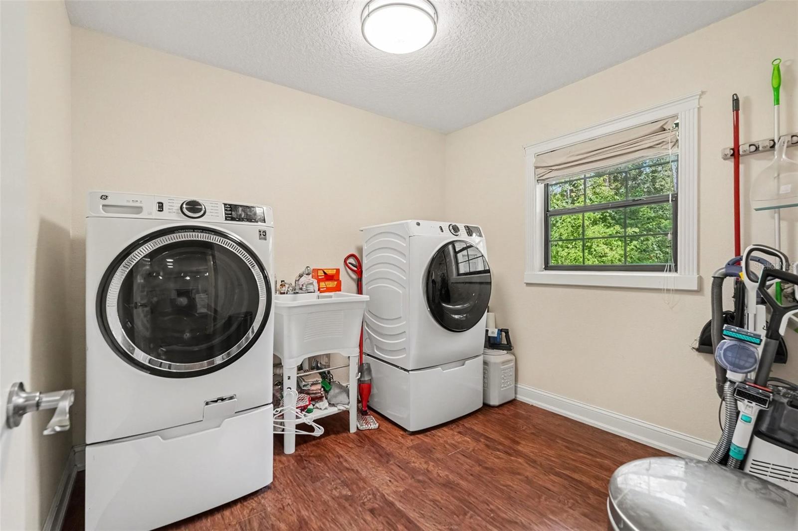 28103 DEEDRA DR