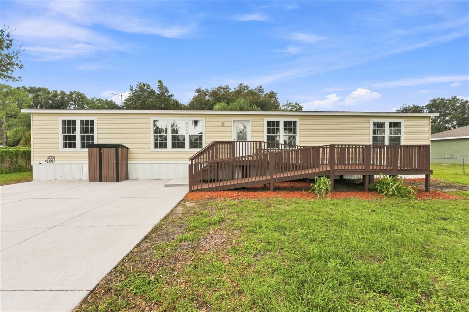 6453 Mangrove Dr, Wesley Chapel