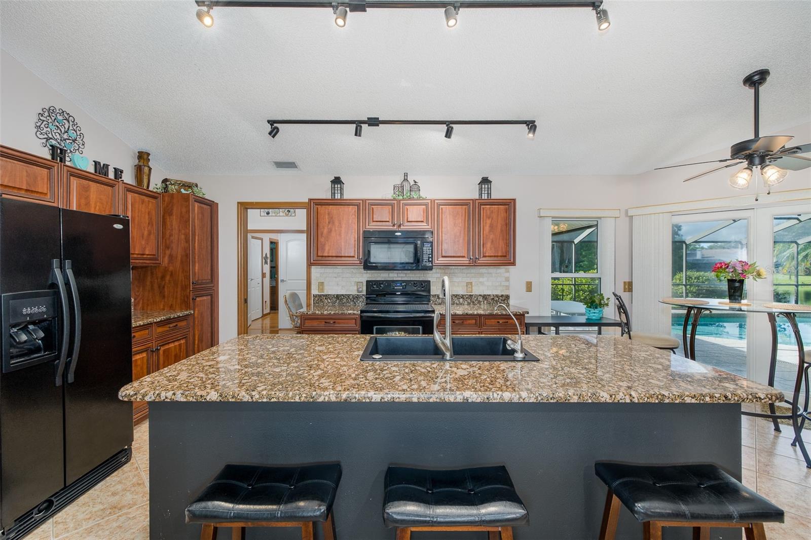 11810 SPANISH LAKE DR