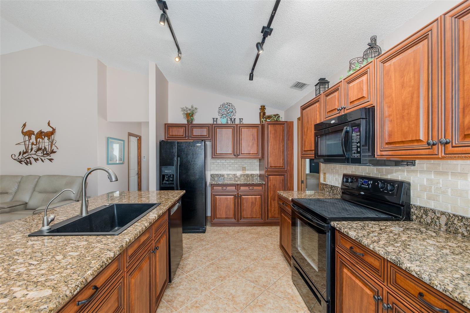 11810 SPANISH LAKE DR