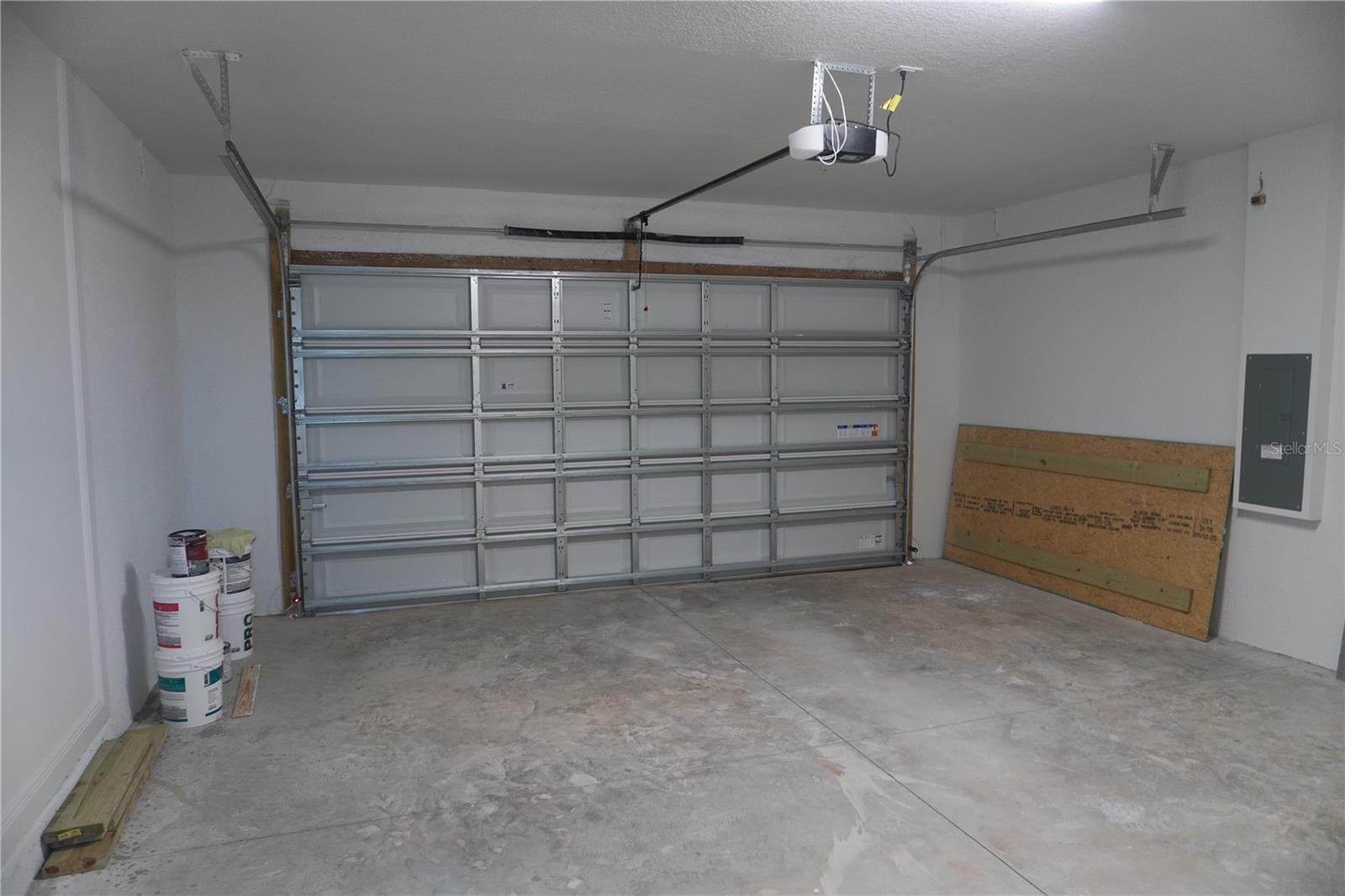 8926 N ORLEANS