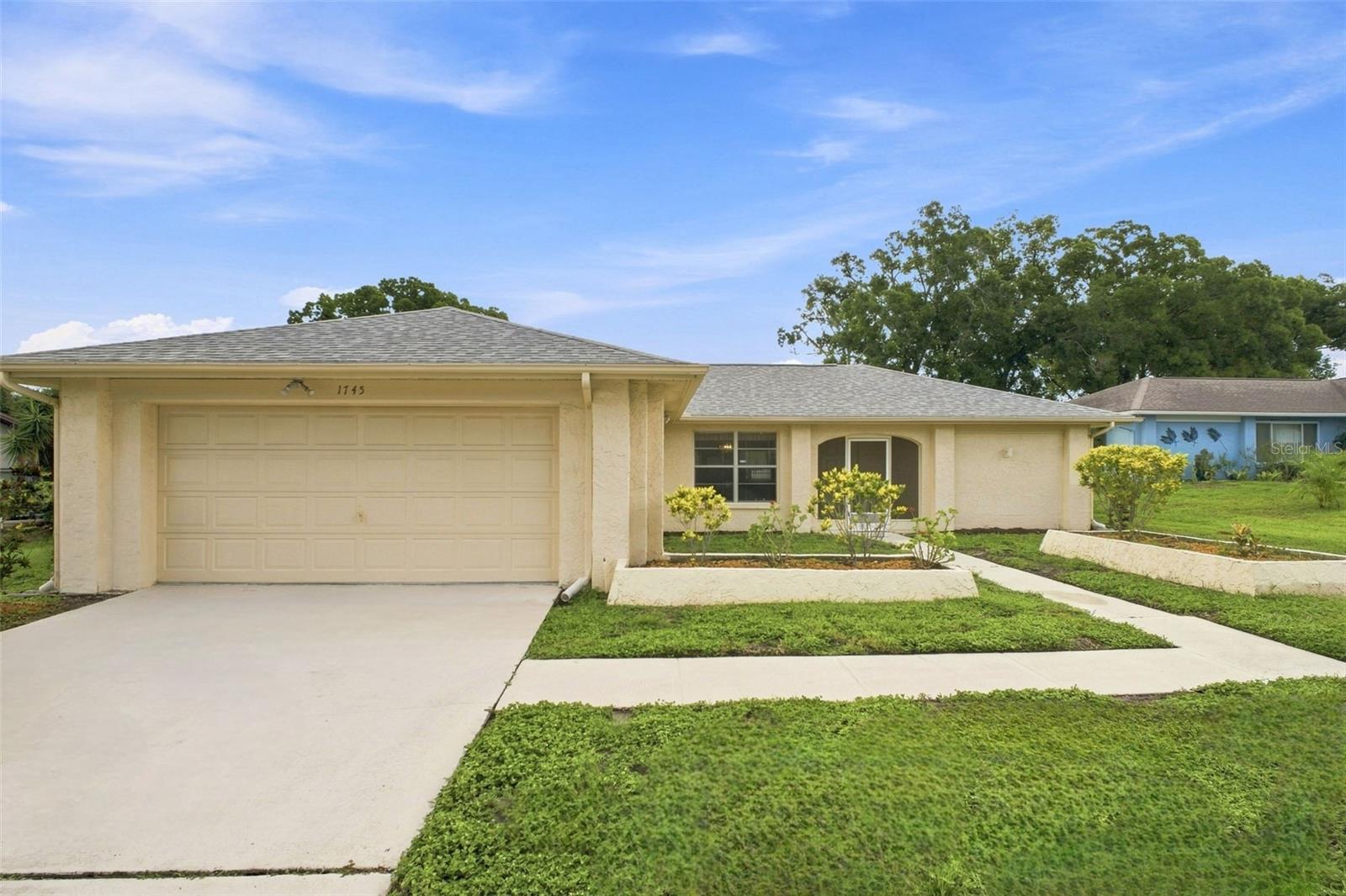 1745 Dugall Ct, Palm Harbor