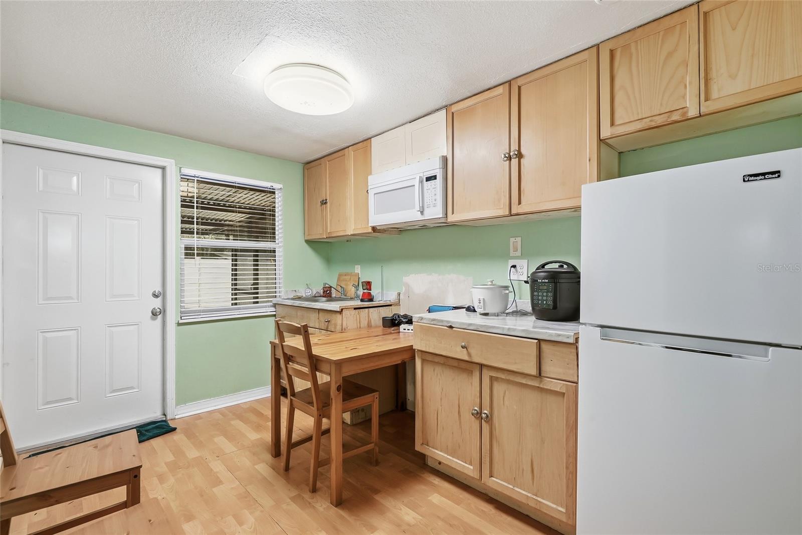 3118 RIVER COVE DR