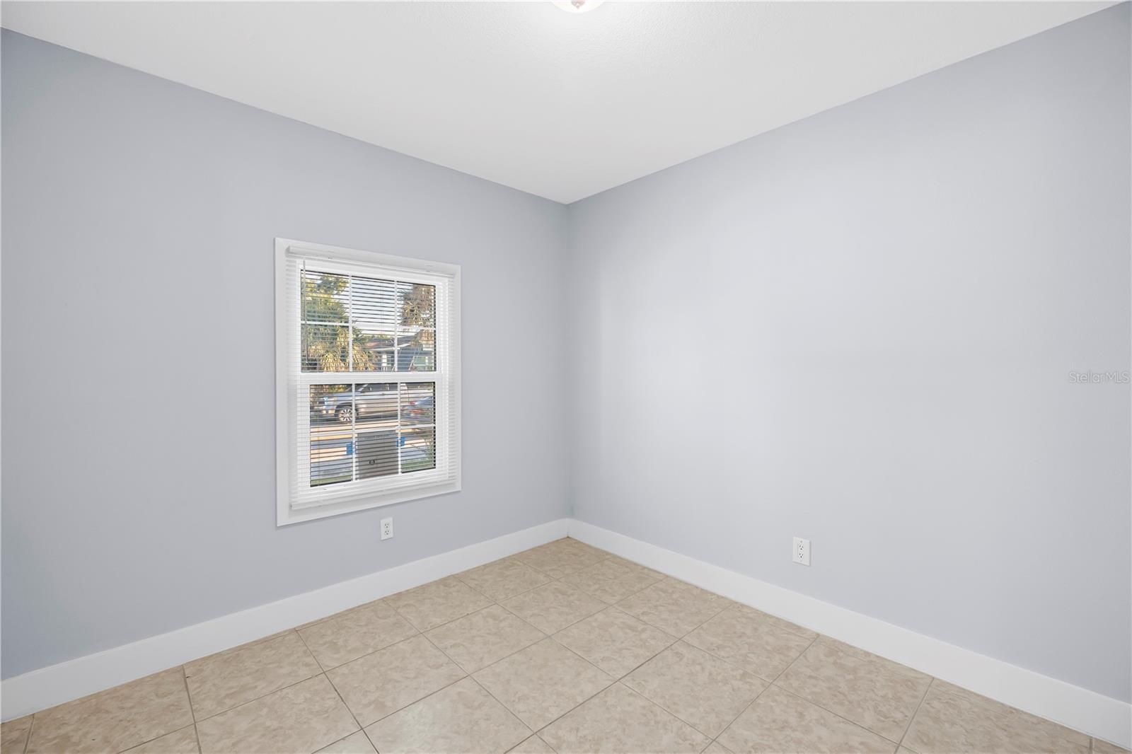 2906 W MAIN ST