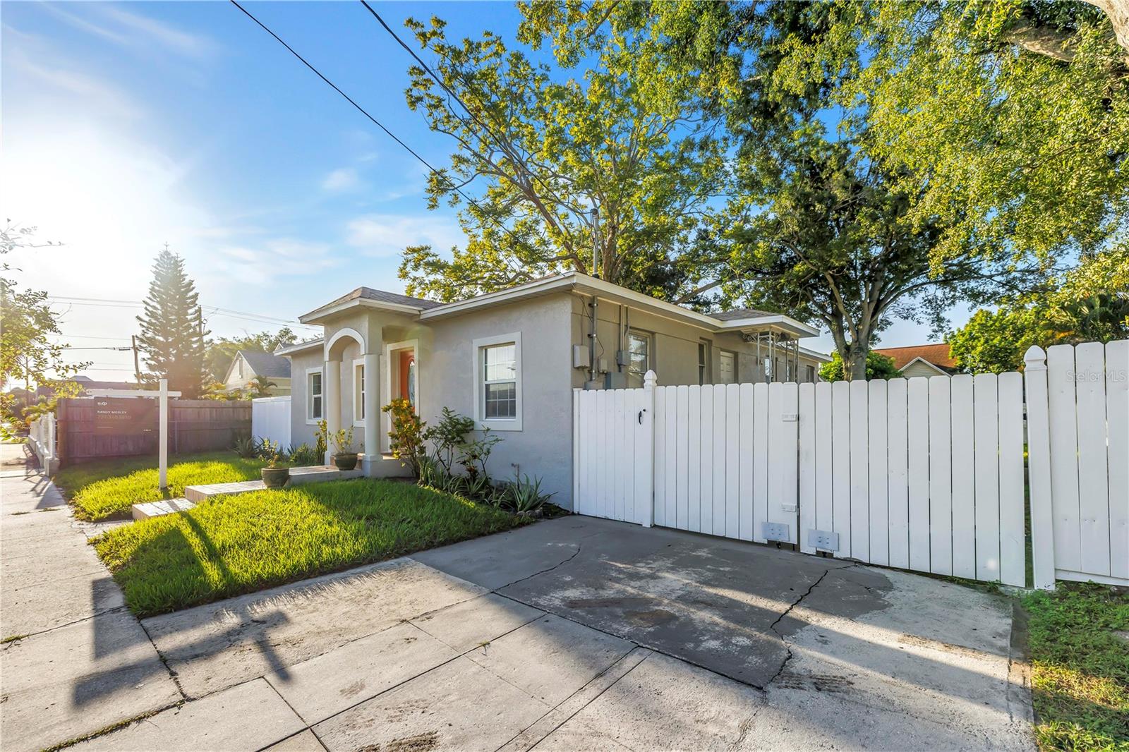 2906 W MAIN ST