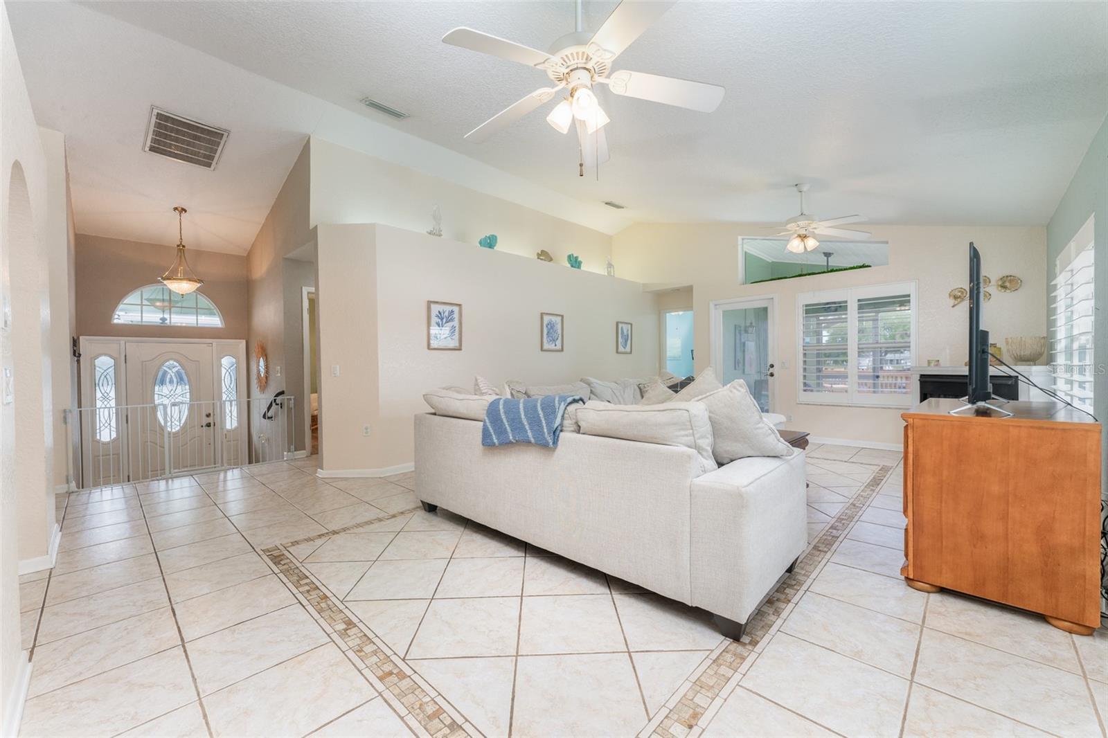 835 SYMPHONY ISLES BLVD