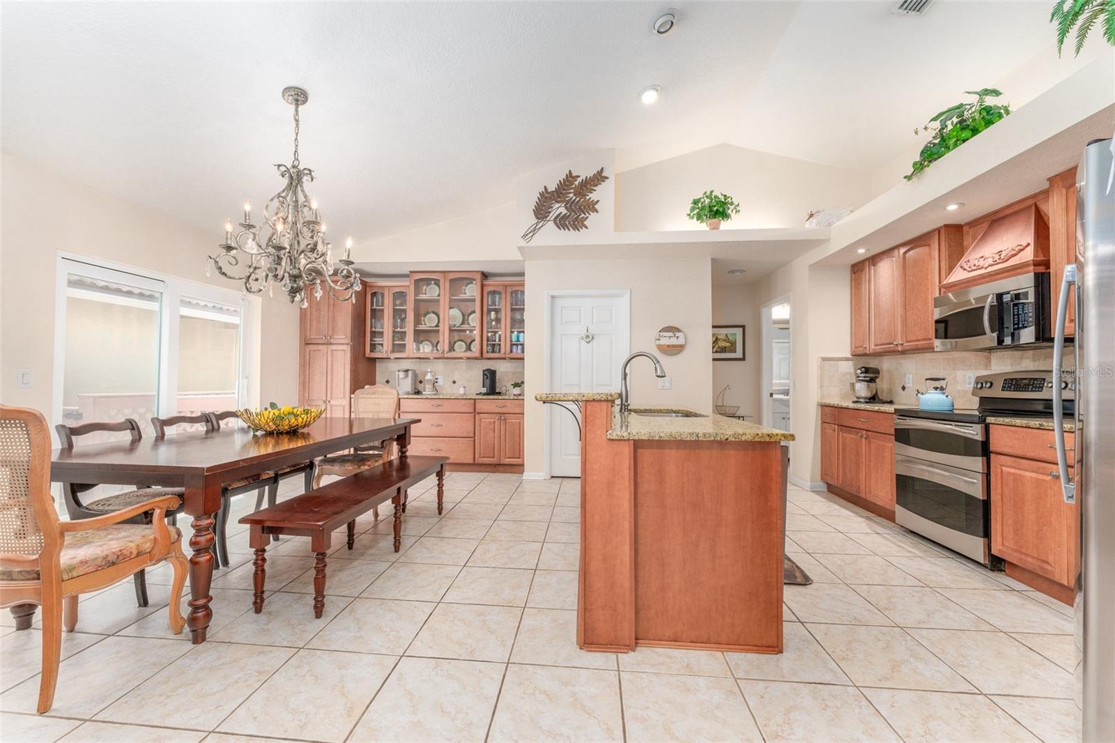 835 SYMPHONY ISLES BLVD