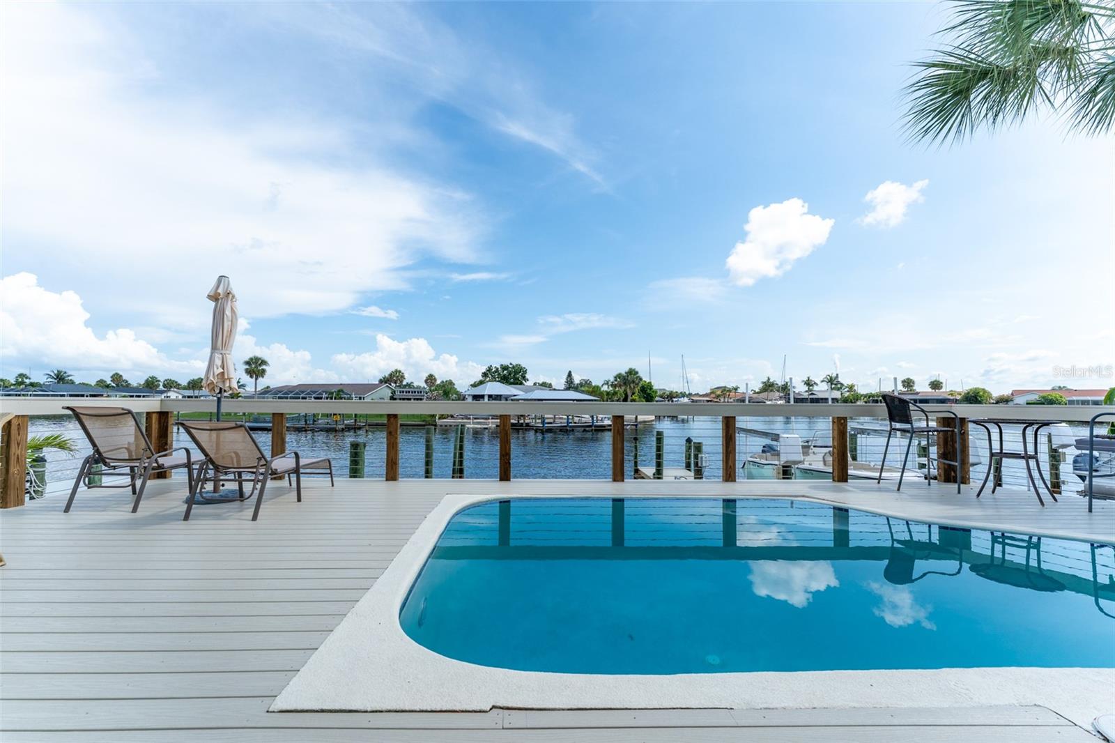 835 SYMPHONY ISLES BLVD