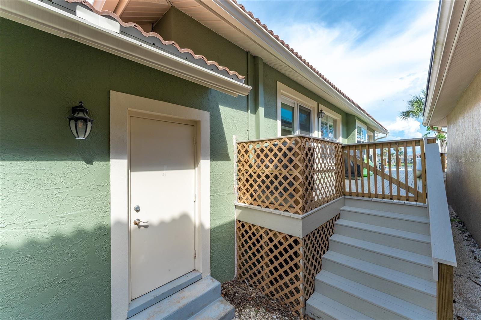 835 SYMPHONY ISLES BLVD