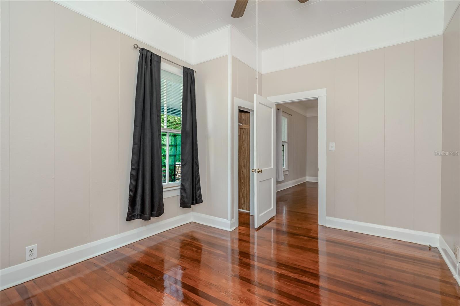 4109 N SUWANEE AVE