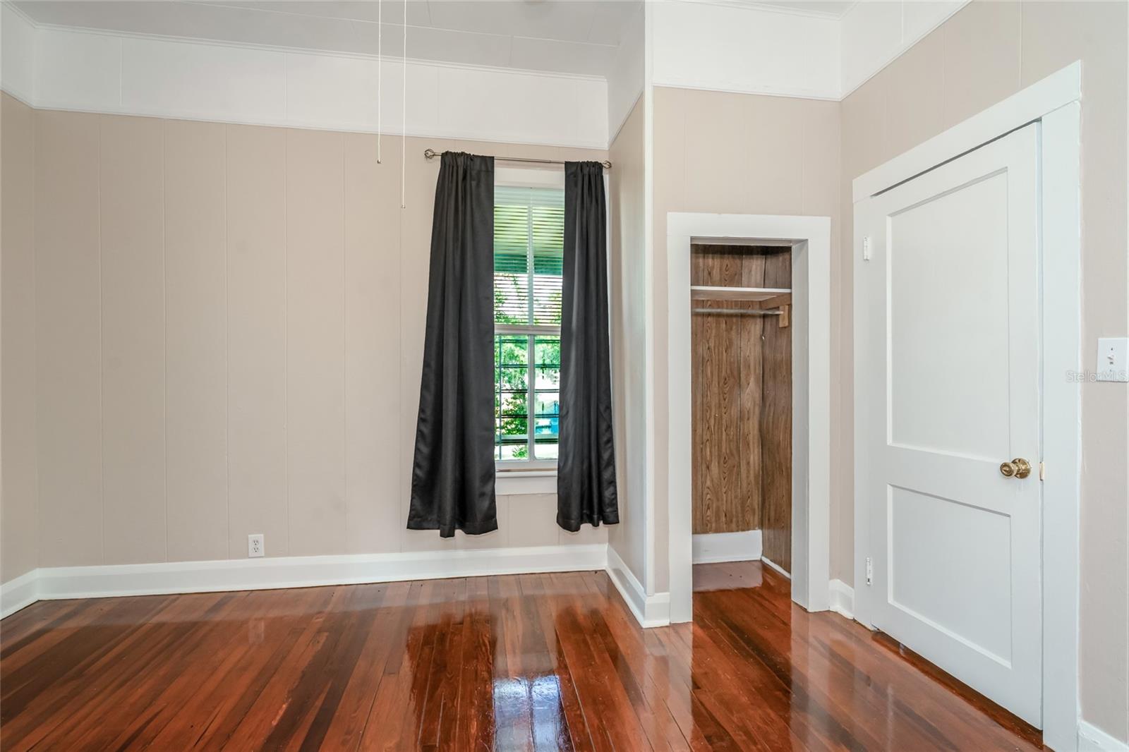 4109 N SUWANEE AVE