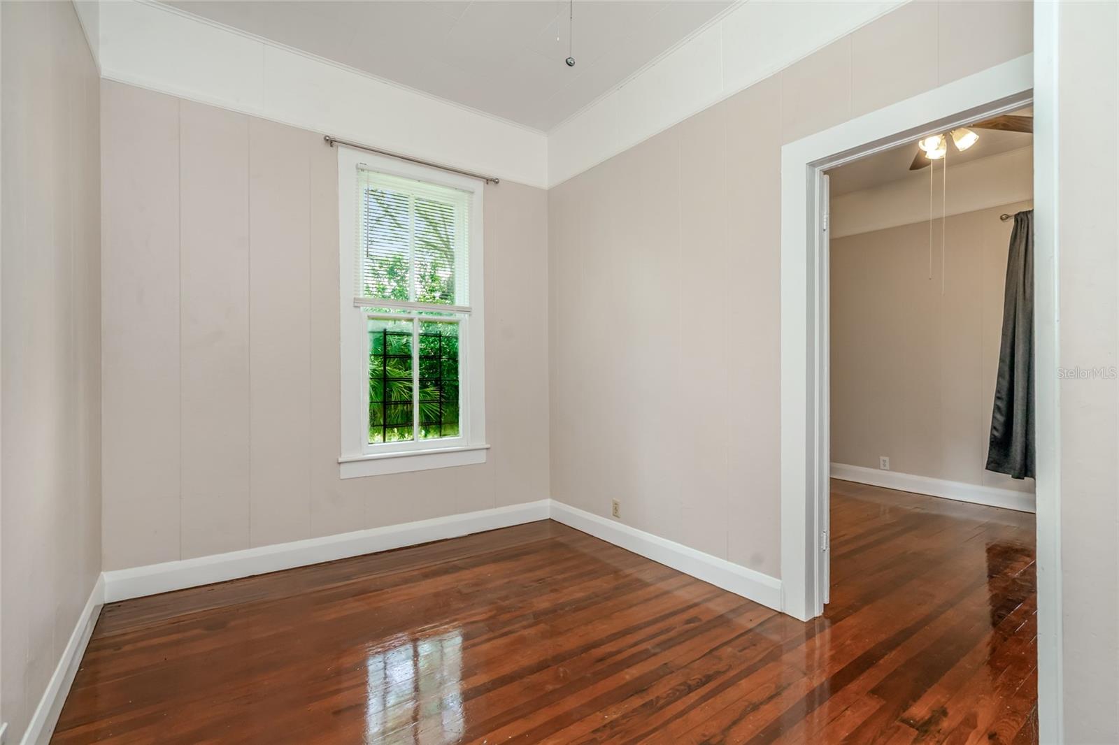 4109 N SUWANEE AVE