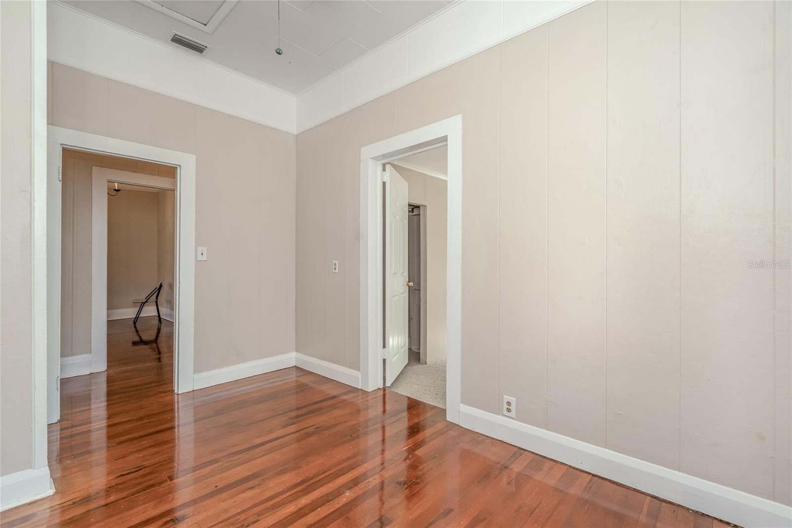 4109 N SUWANEE AVE
