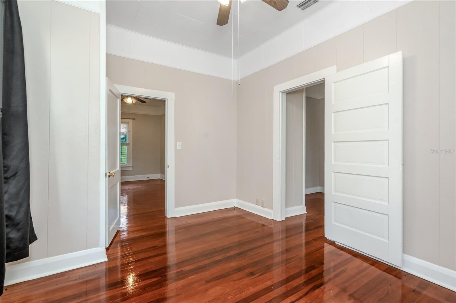 4109 N SUWANEE AVE