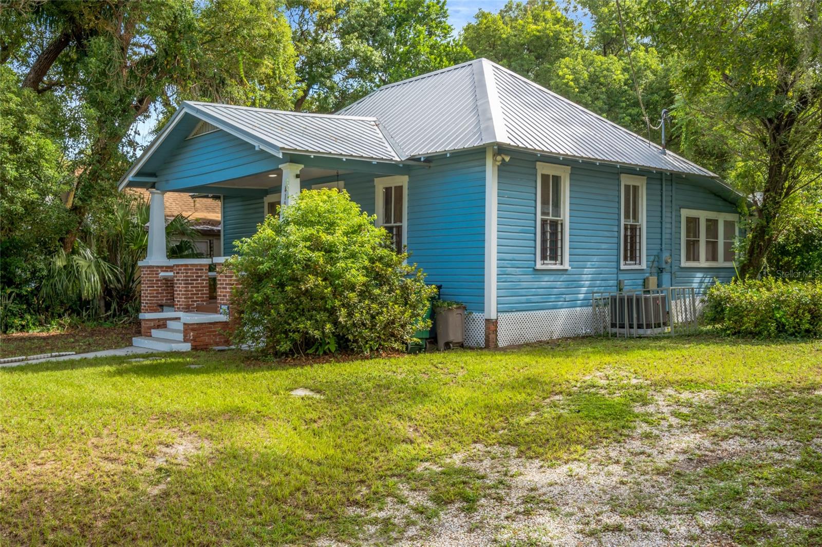 4109 N SUWANEE AVE