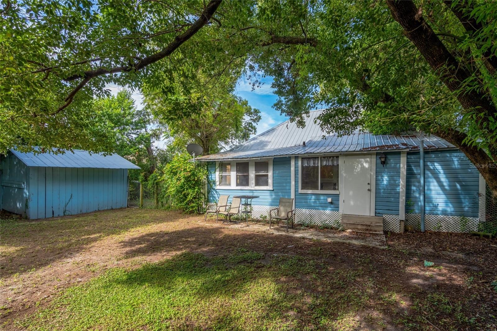 4109 N SUWANEE AVE