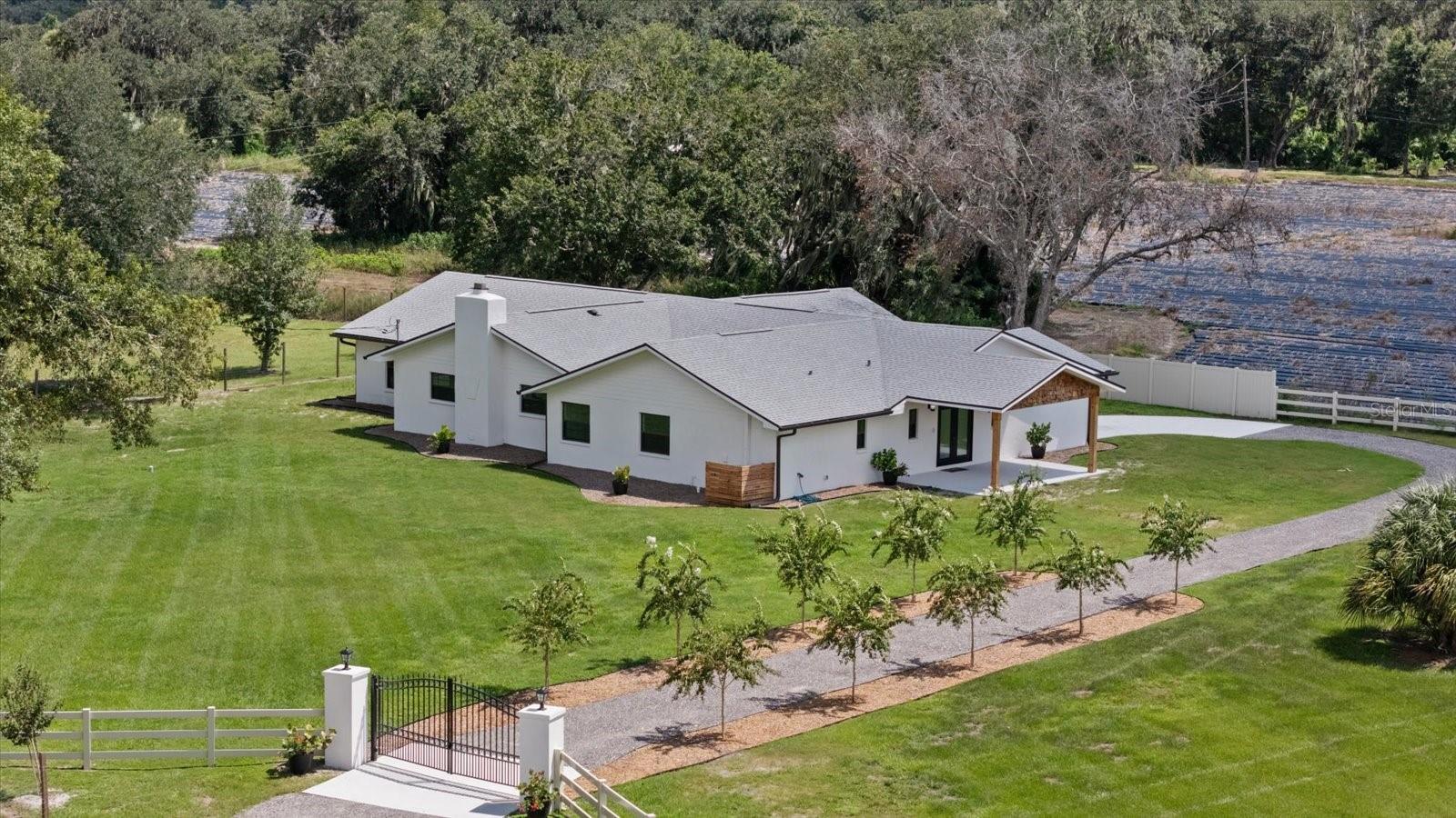 2515 RAGINS LN