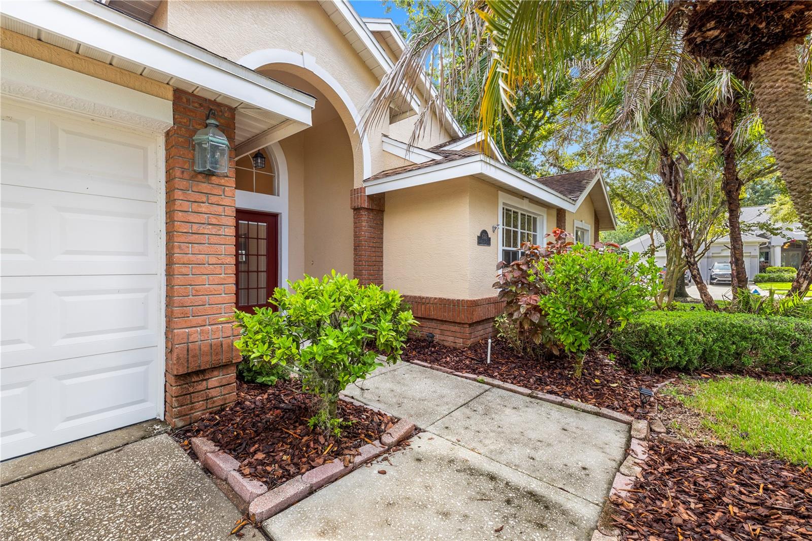 8746 TANTALLON CIR