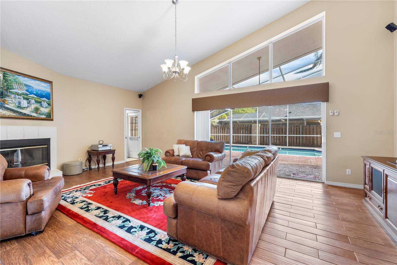 8746 TANTALLON CIR