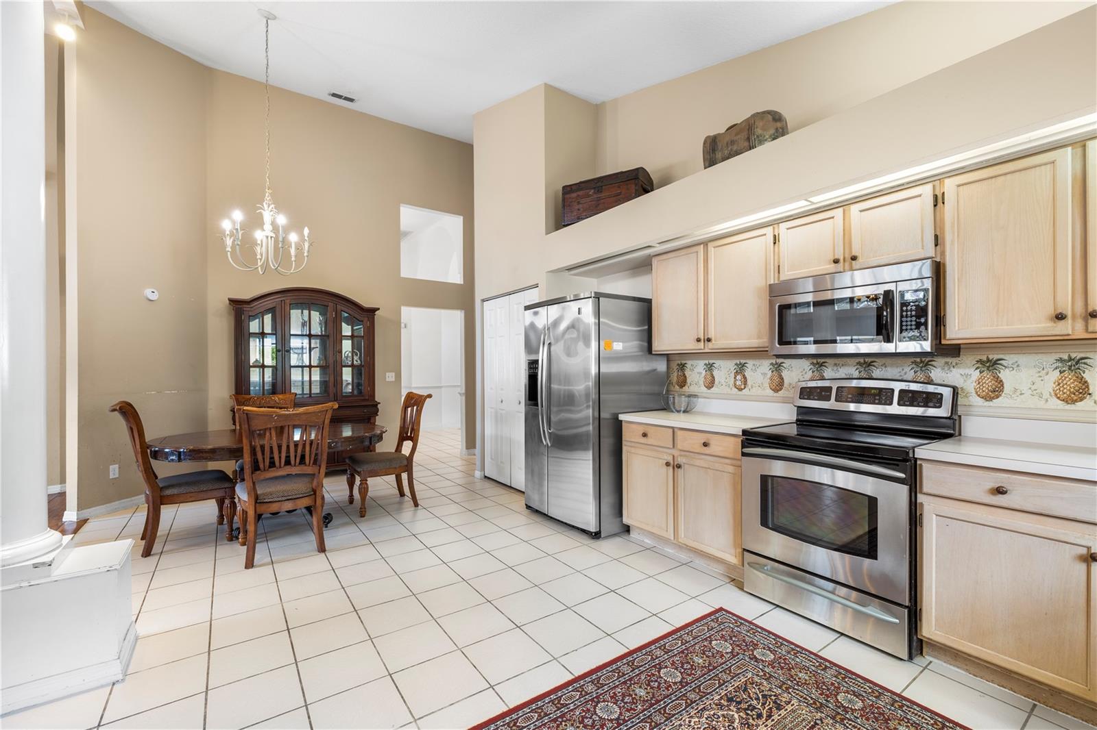 8746 TANTALLON CIR