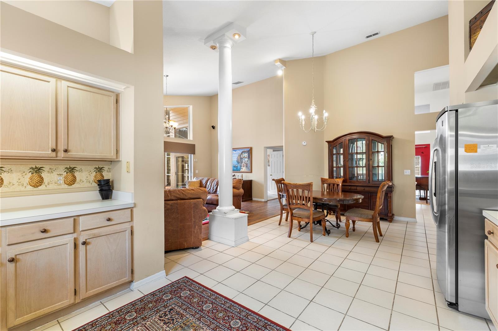 8746 TANTALLON CIR