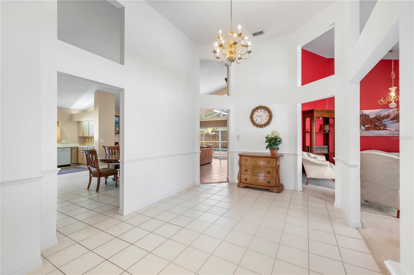 8746 TANTALLON CIR