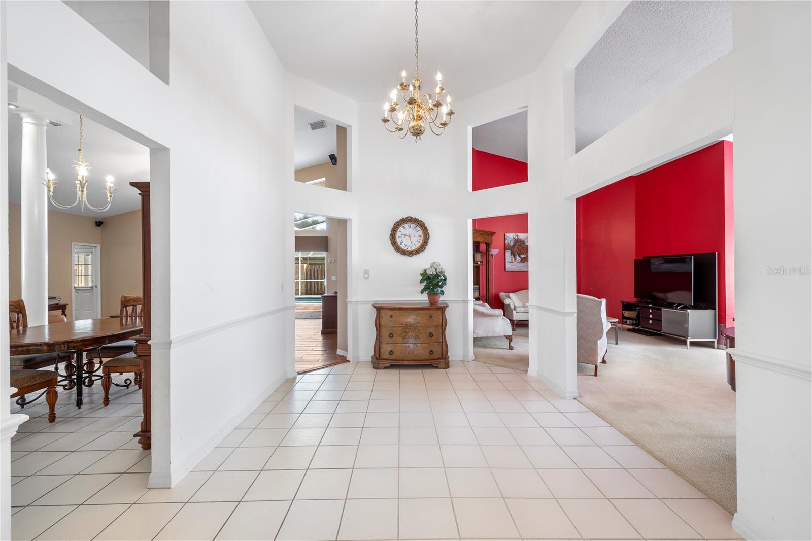 8746 TANTALLON CIR