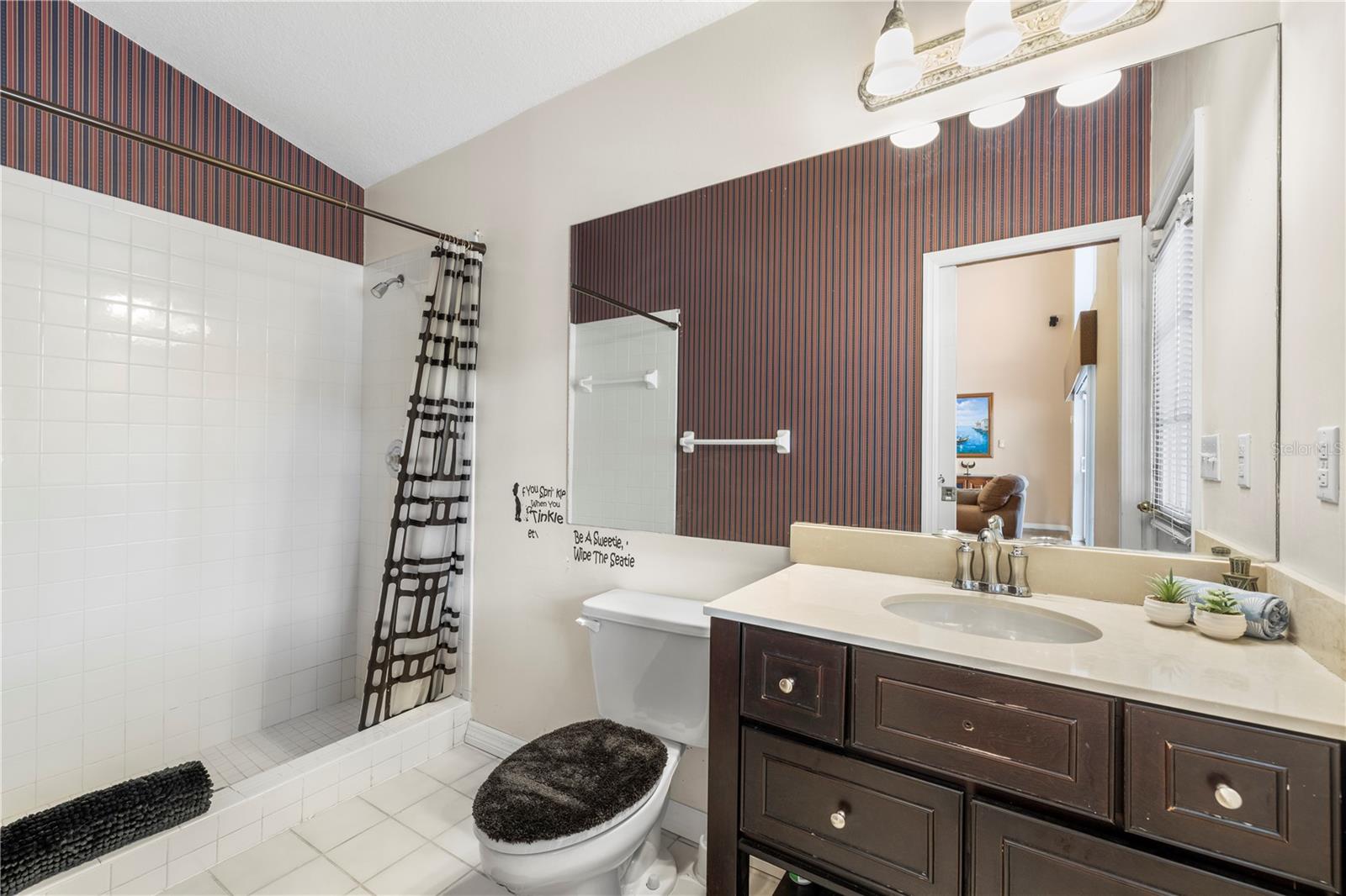 8746 TANTALLON CIR