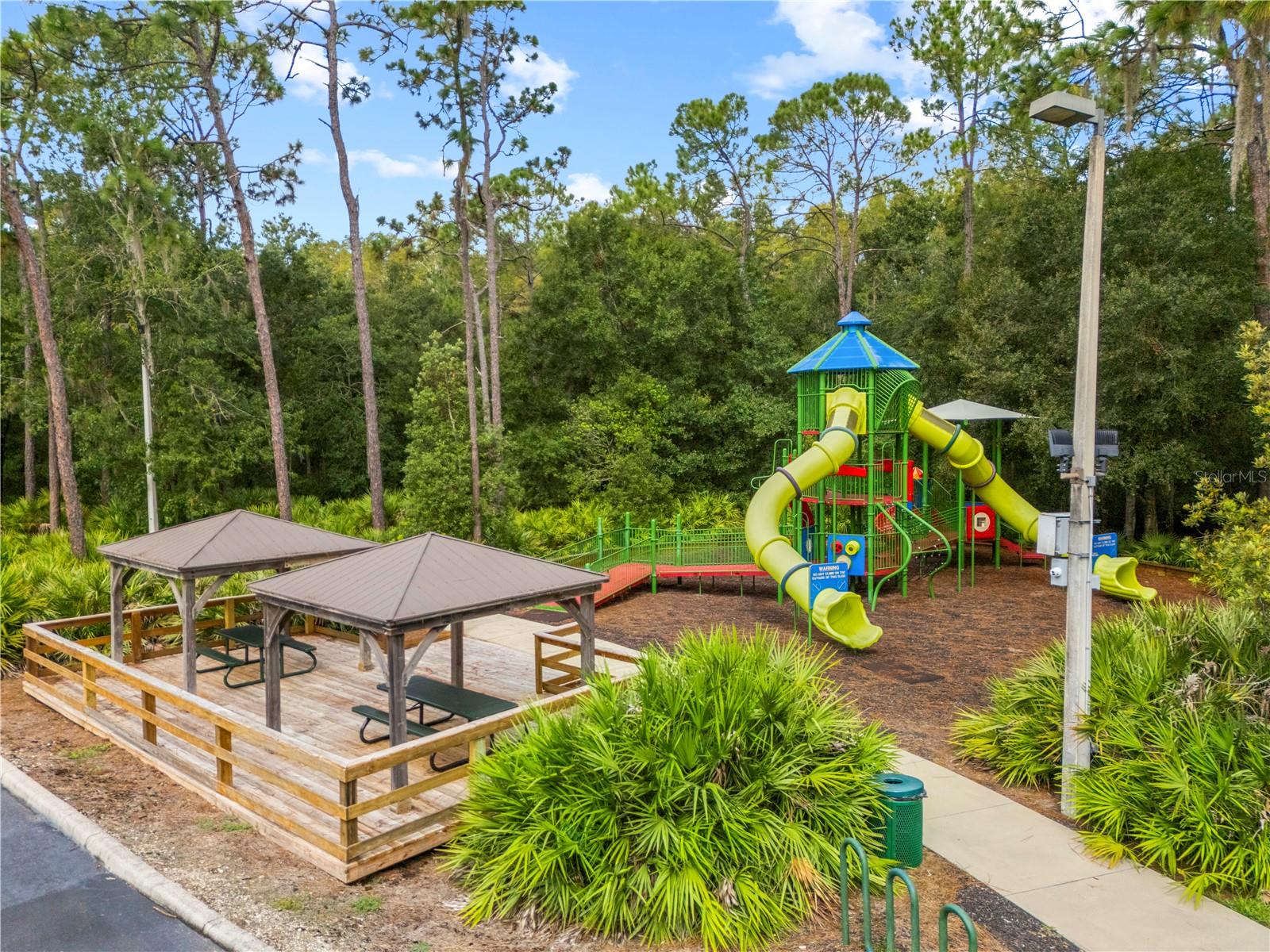 8746 TANTALLON CIR