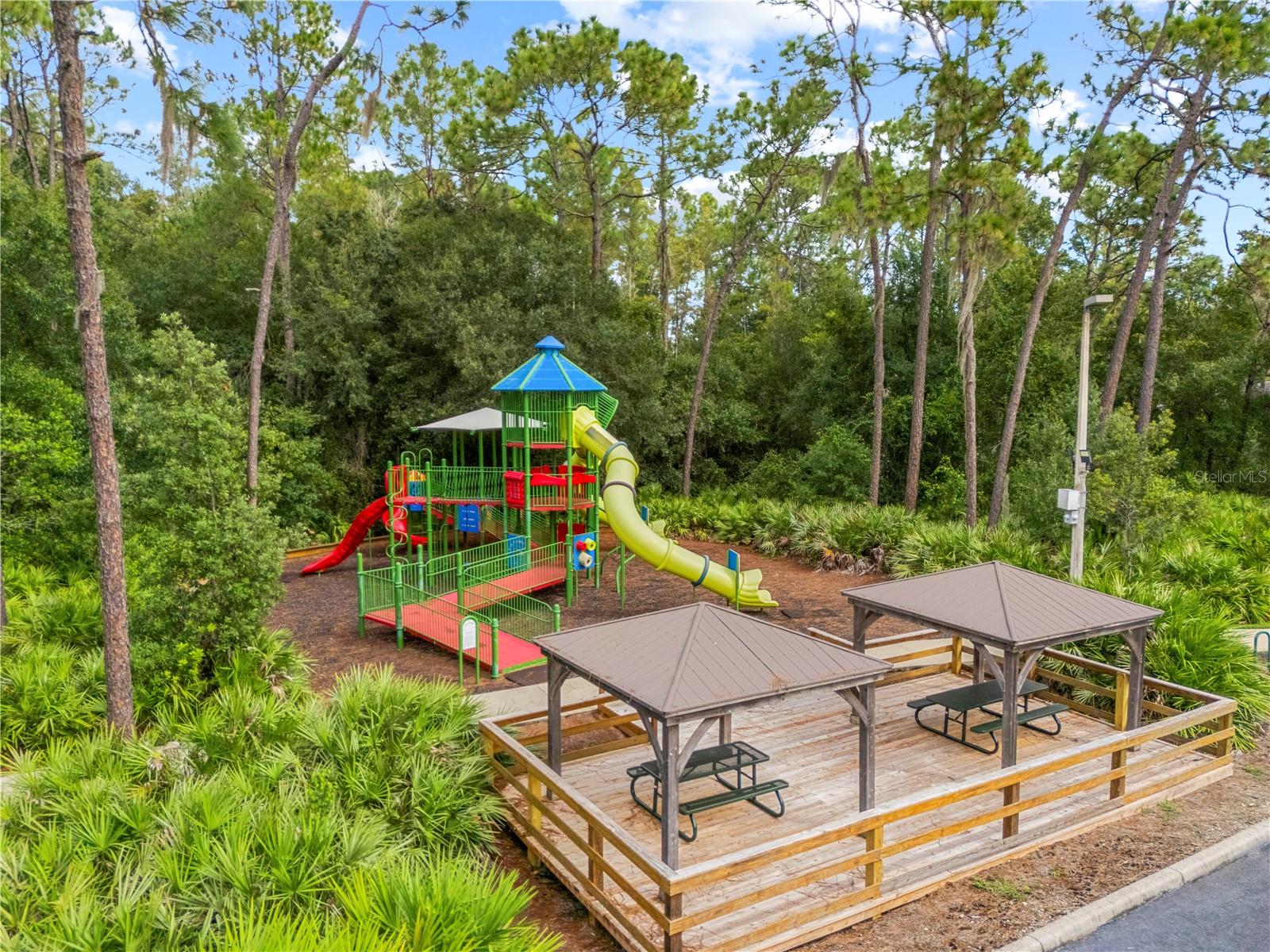 8746 TANTALLON CIR