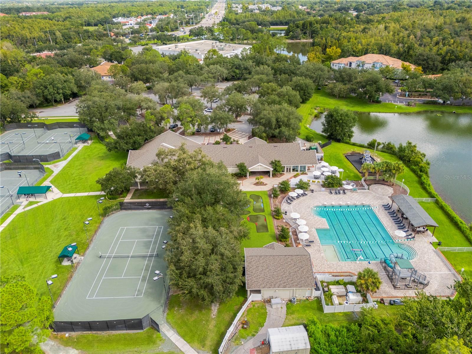 8746 TANTALLON CIR