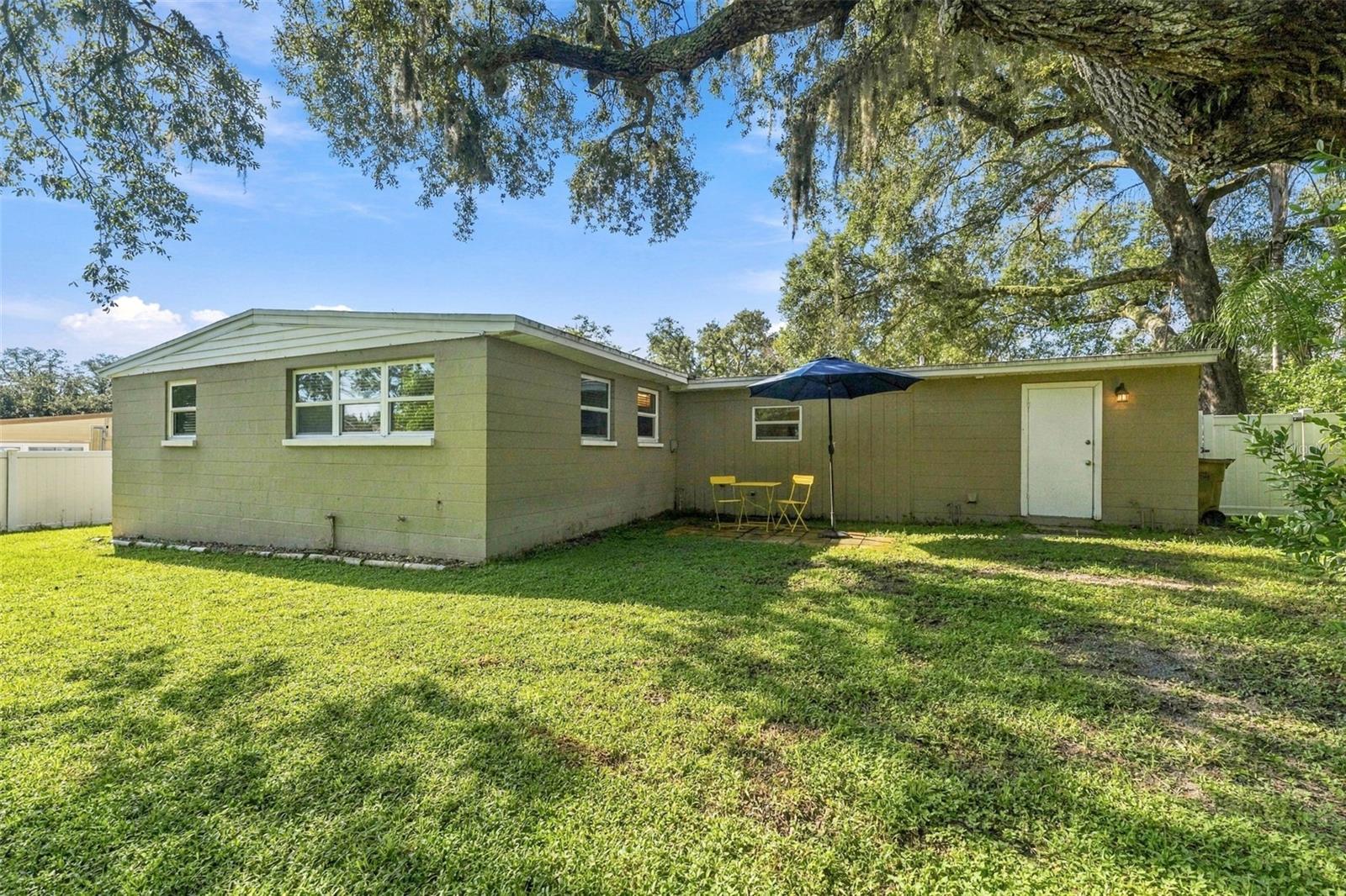 206 LINDA AVE