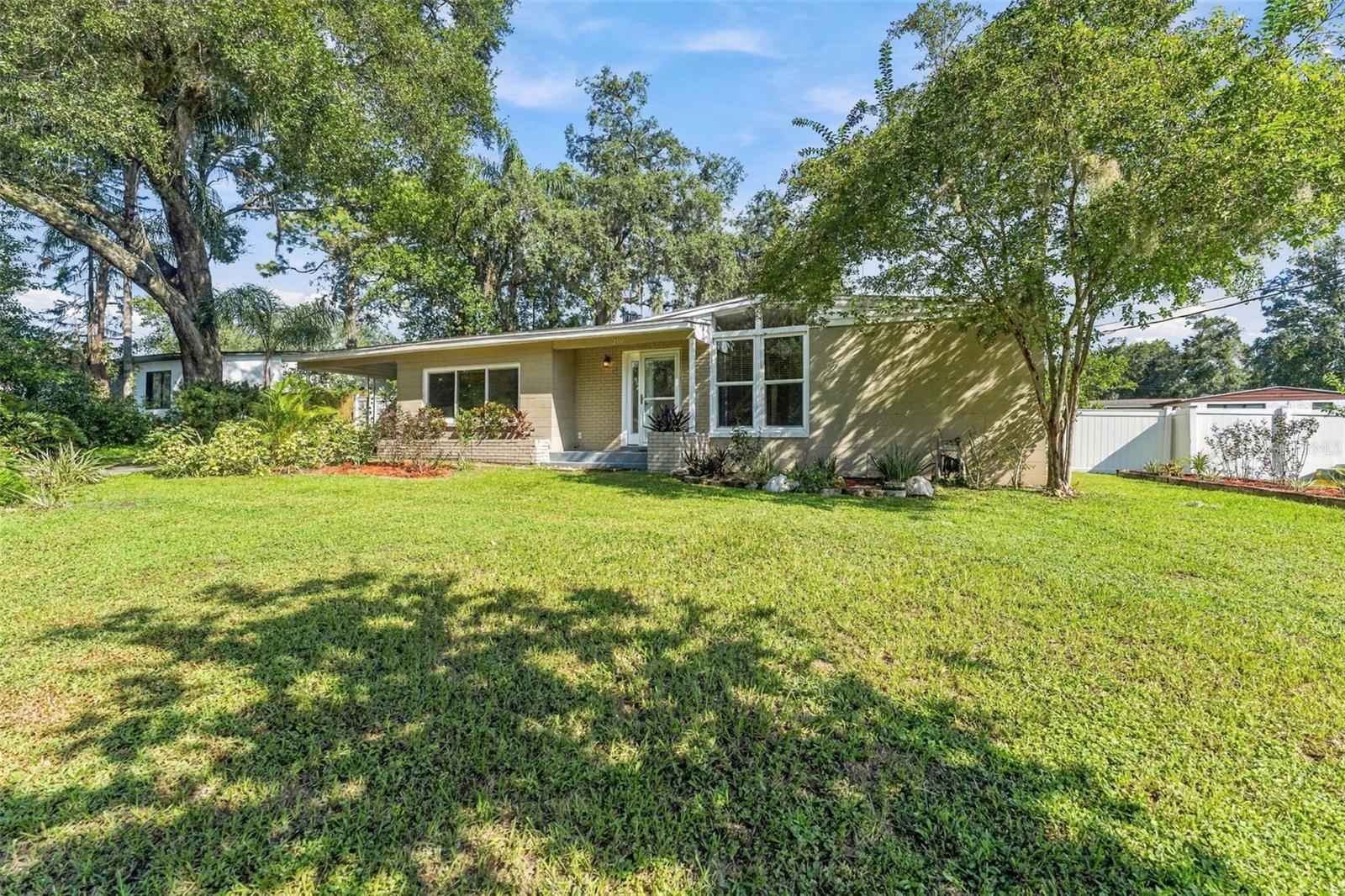 206 LINDA AVE