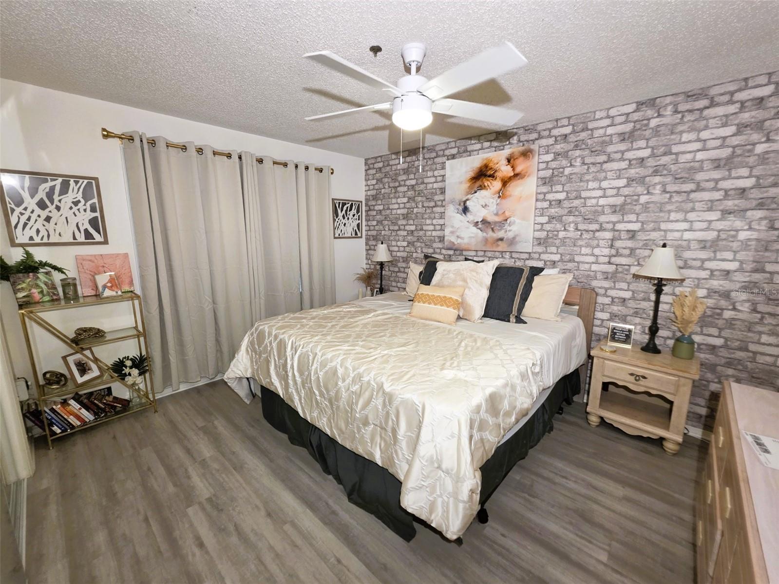2210 VISTA DEL SOL CONDO #520