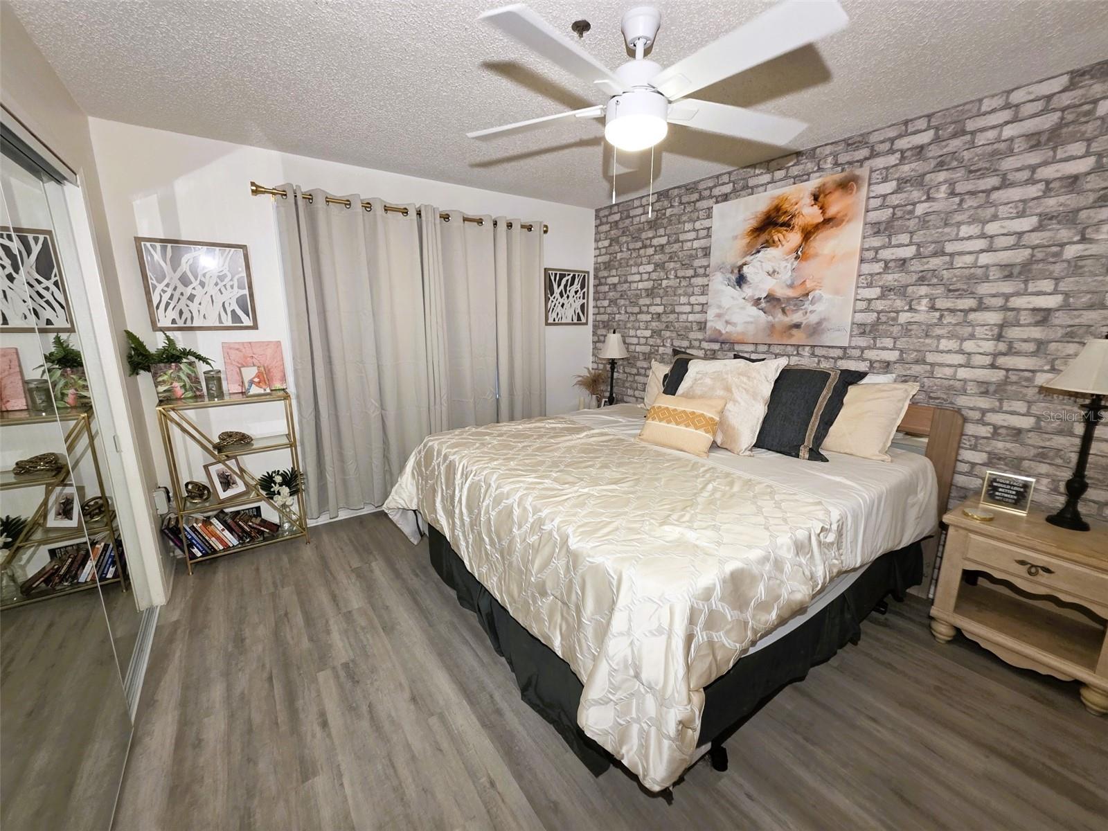 2210 VISTA DEL SOL CONDO #520