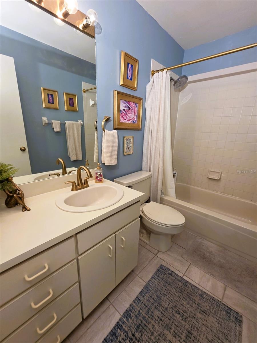 2210 VISTA DEL SOL CONDO #520