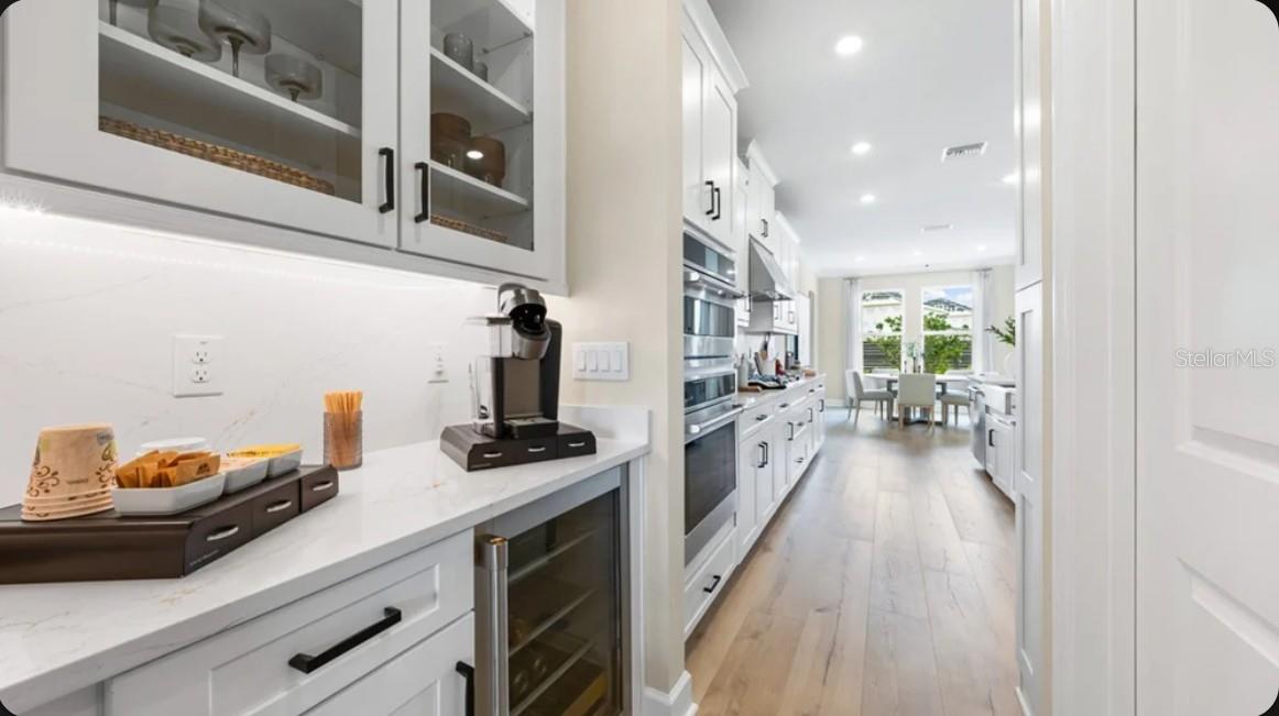 11164 MANOR HOUSE LN