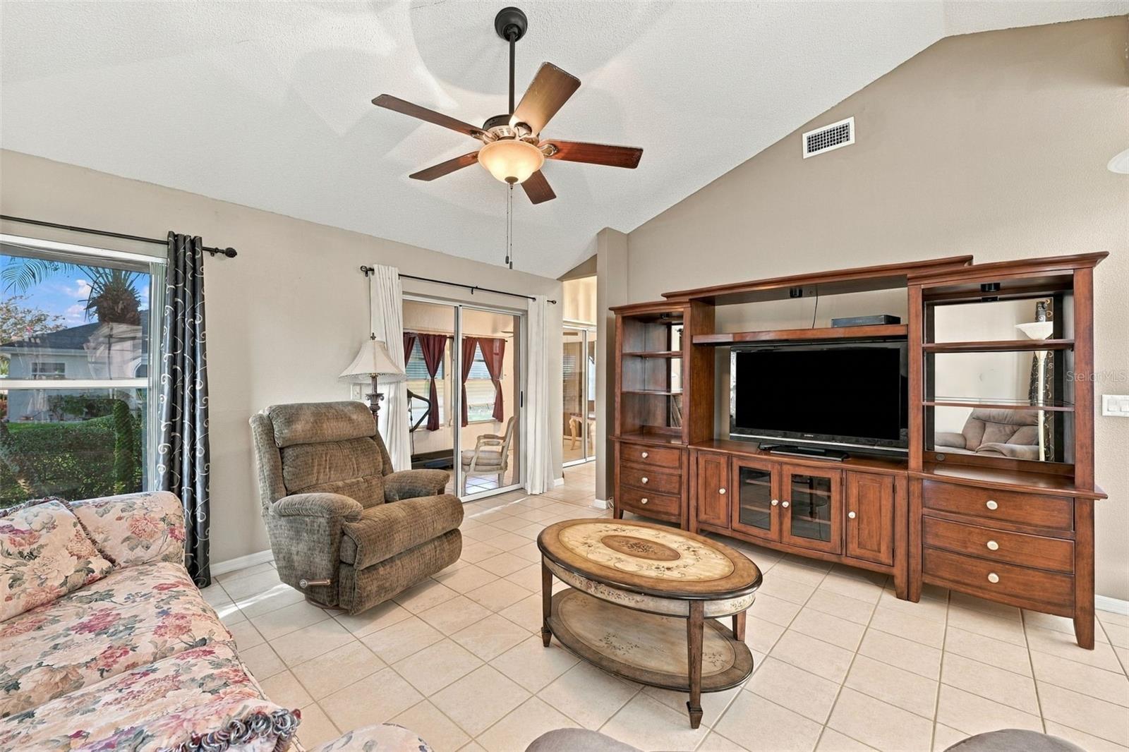 602 MASTERPIECE DR #198