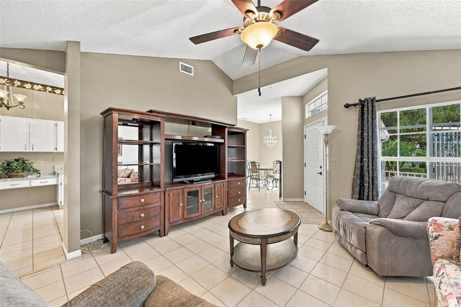 602 MASTERPIECE DR #198