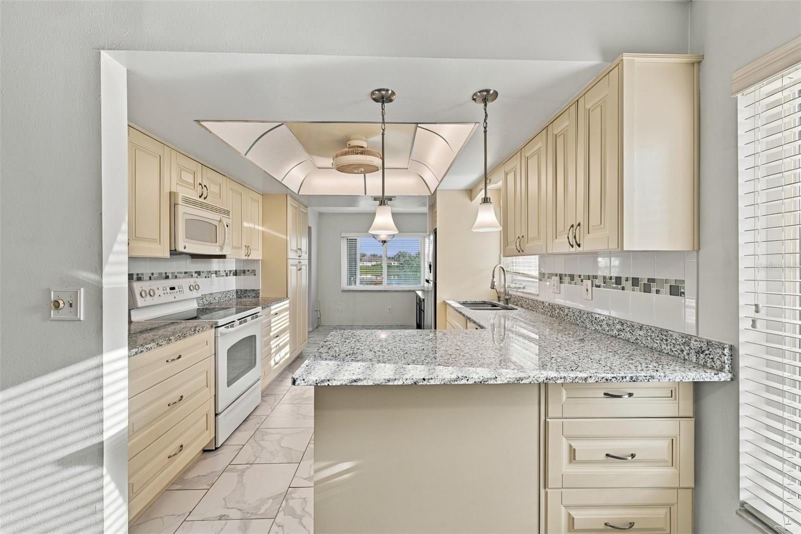 1405 LANGLEY DR