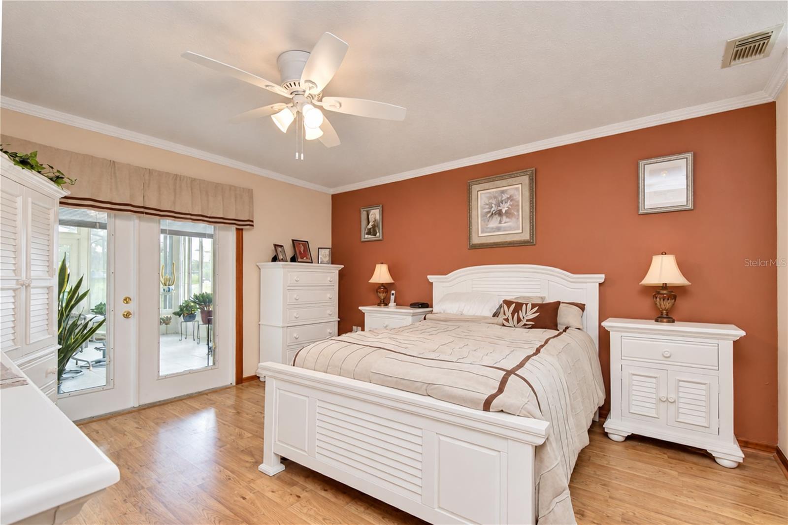 659 TIMBER POND DR
