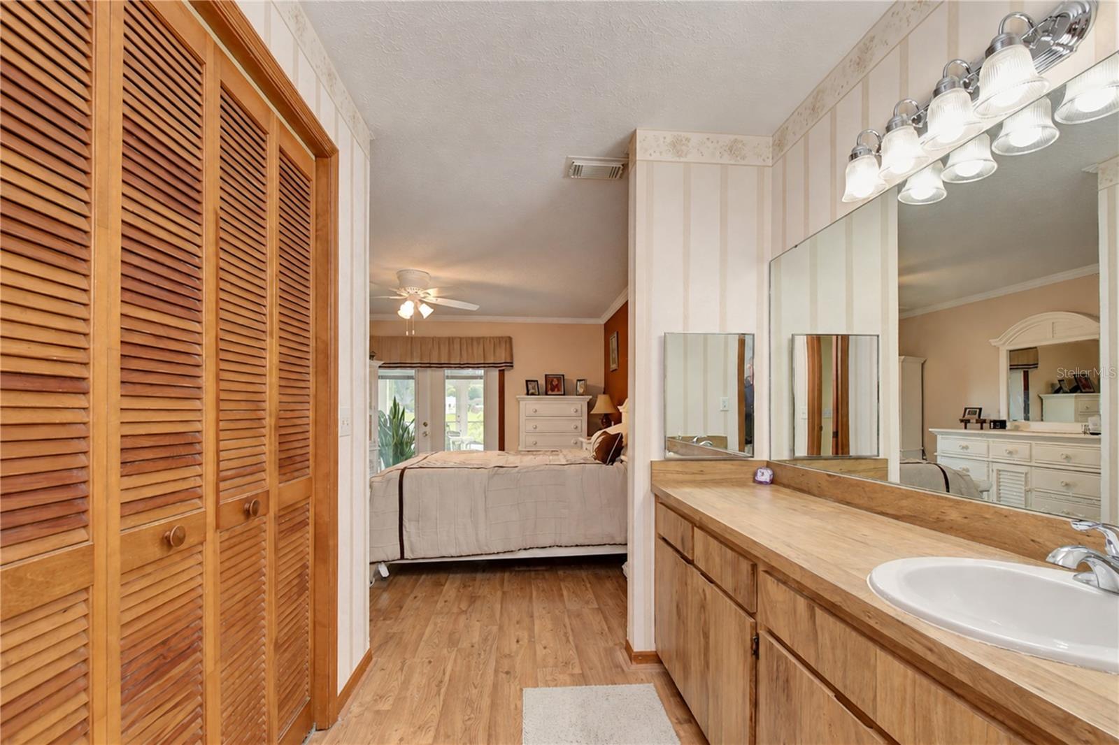 659 TIMBER POND DR