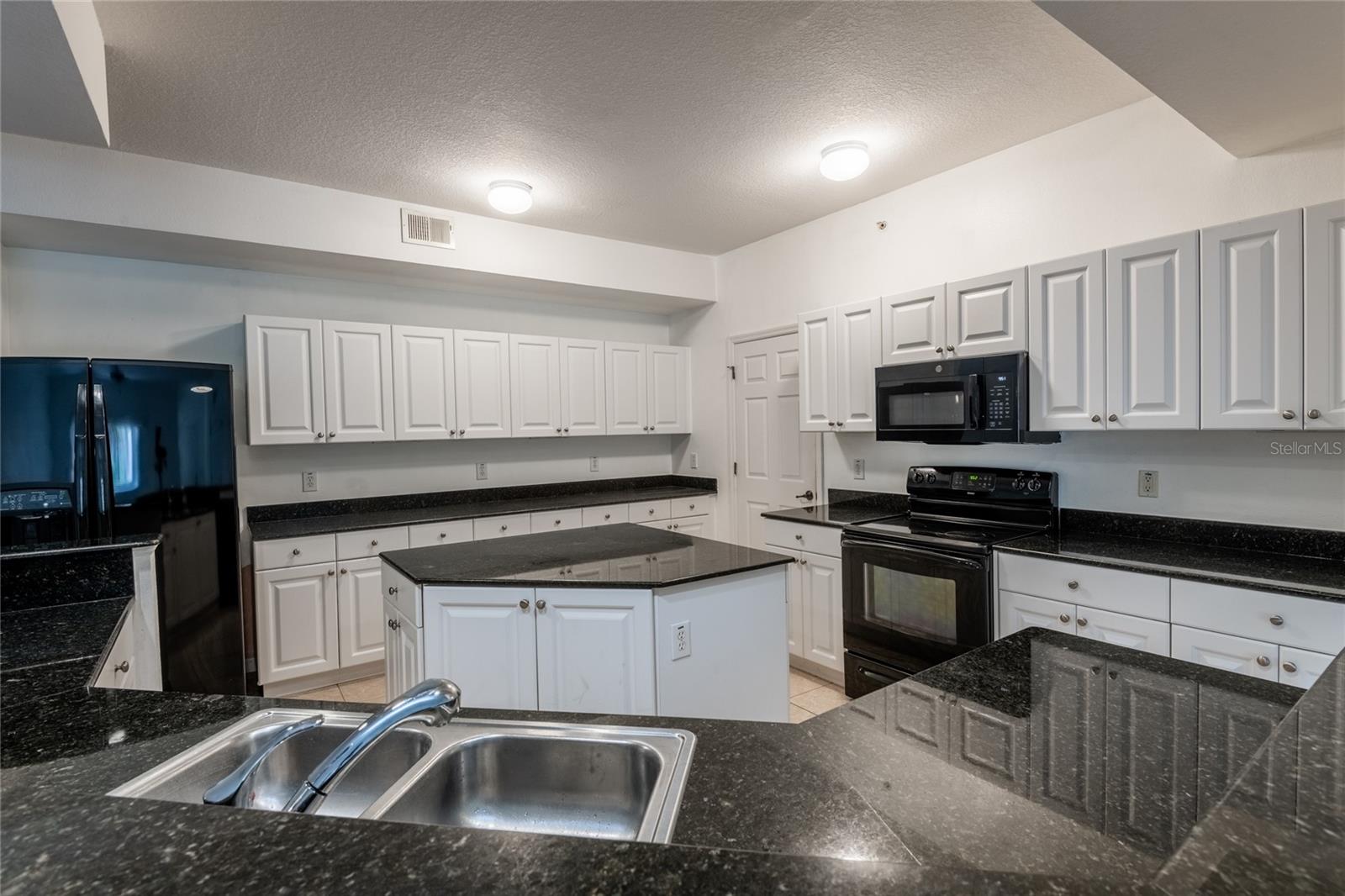 21019 SUNPOINT WAY #102
