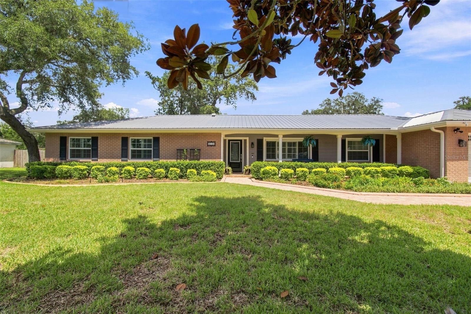 610 HITCHING POST DR