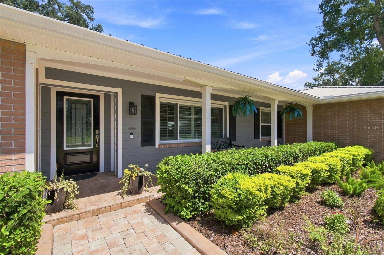 610 HITCHING POST DR