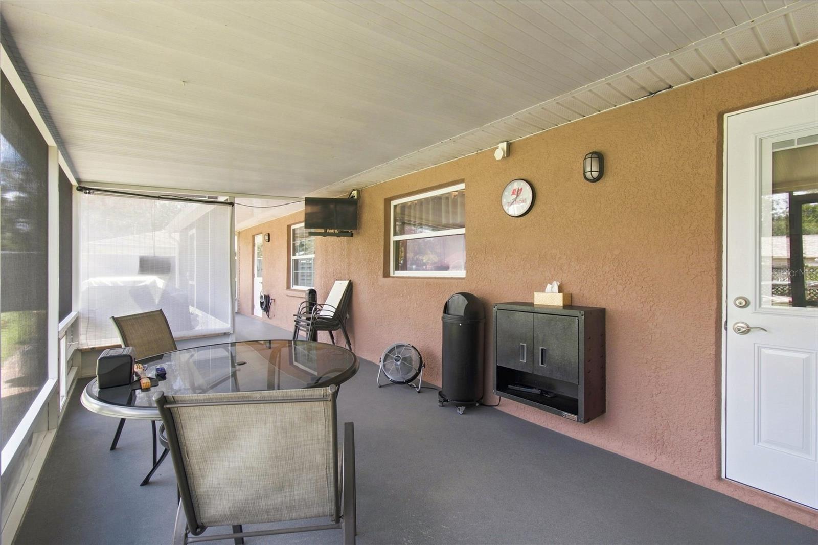 610 HITCHING POST DR