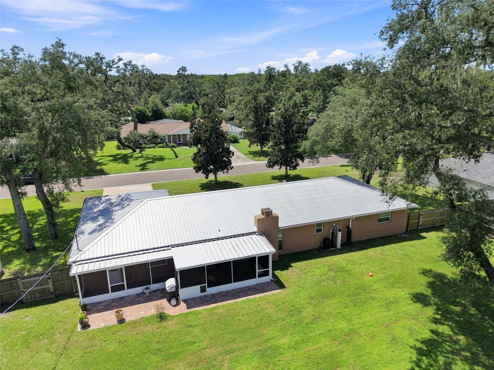 610 HITCHING POST DR