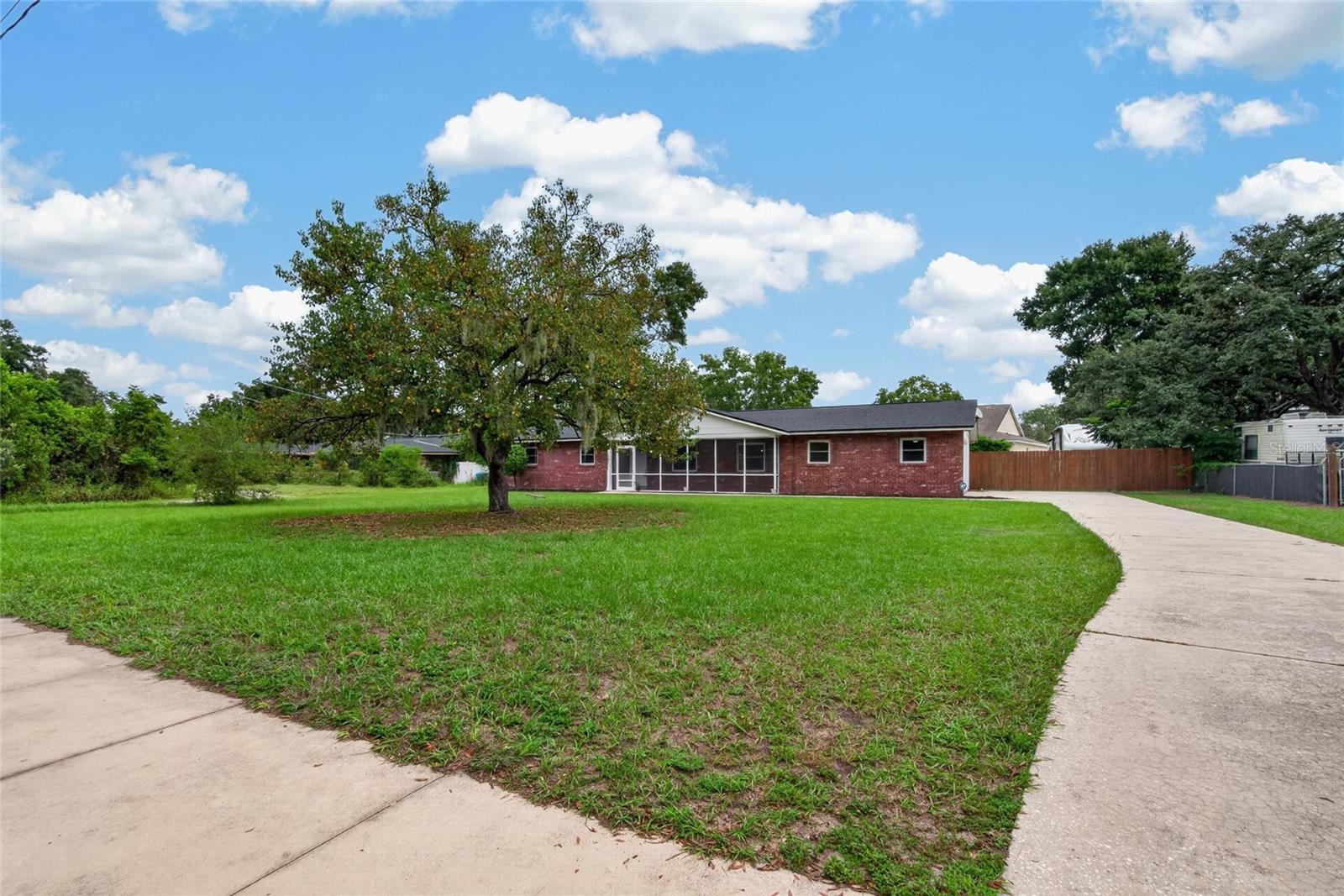 1905 BRYAN RD