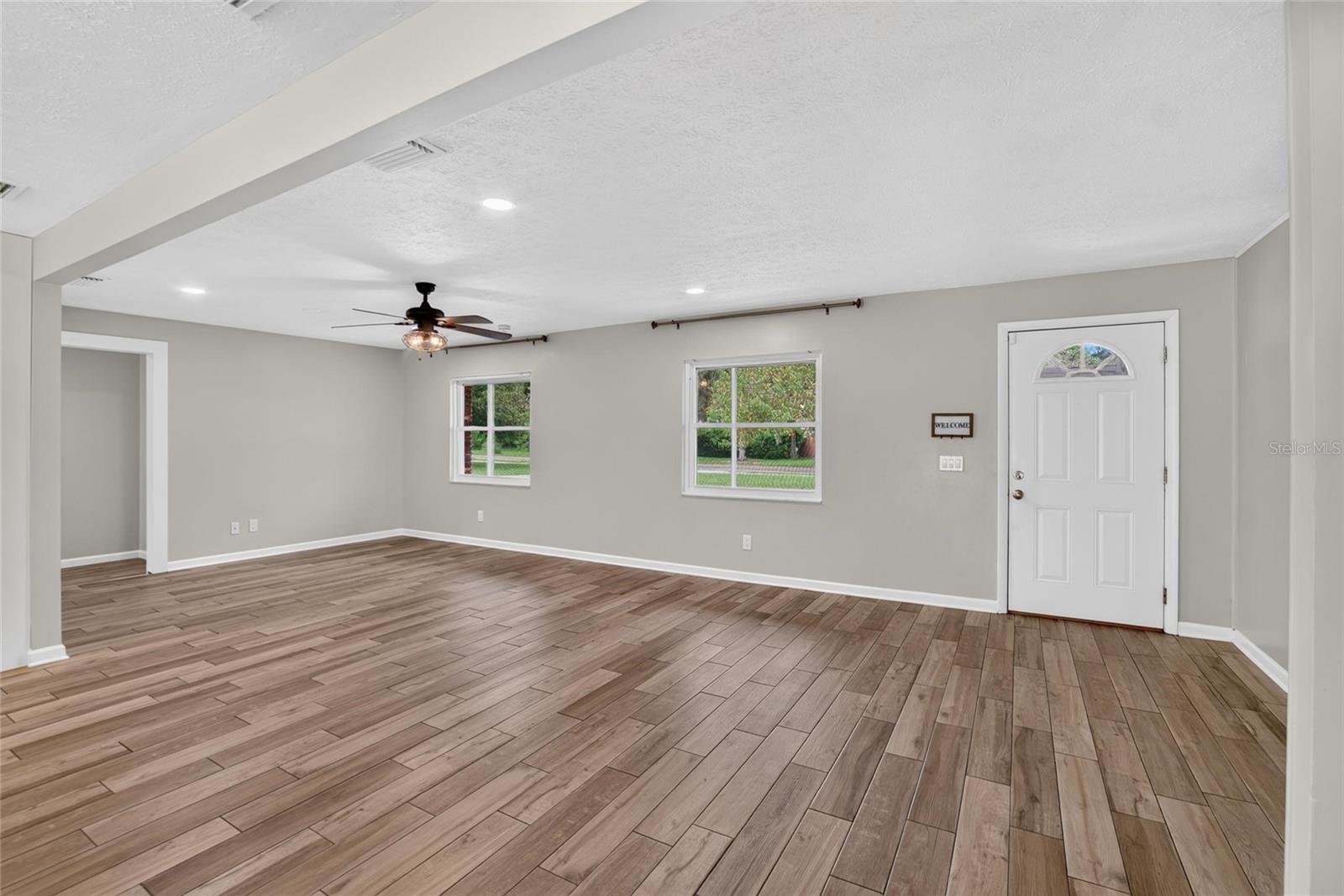 1905 BRYAN RD