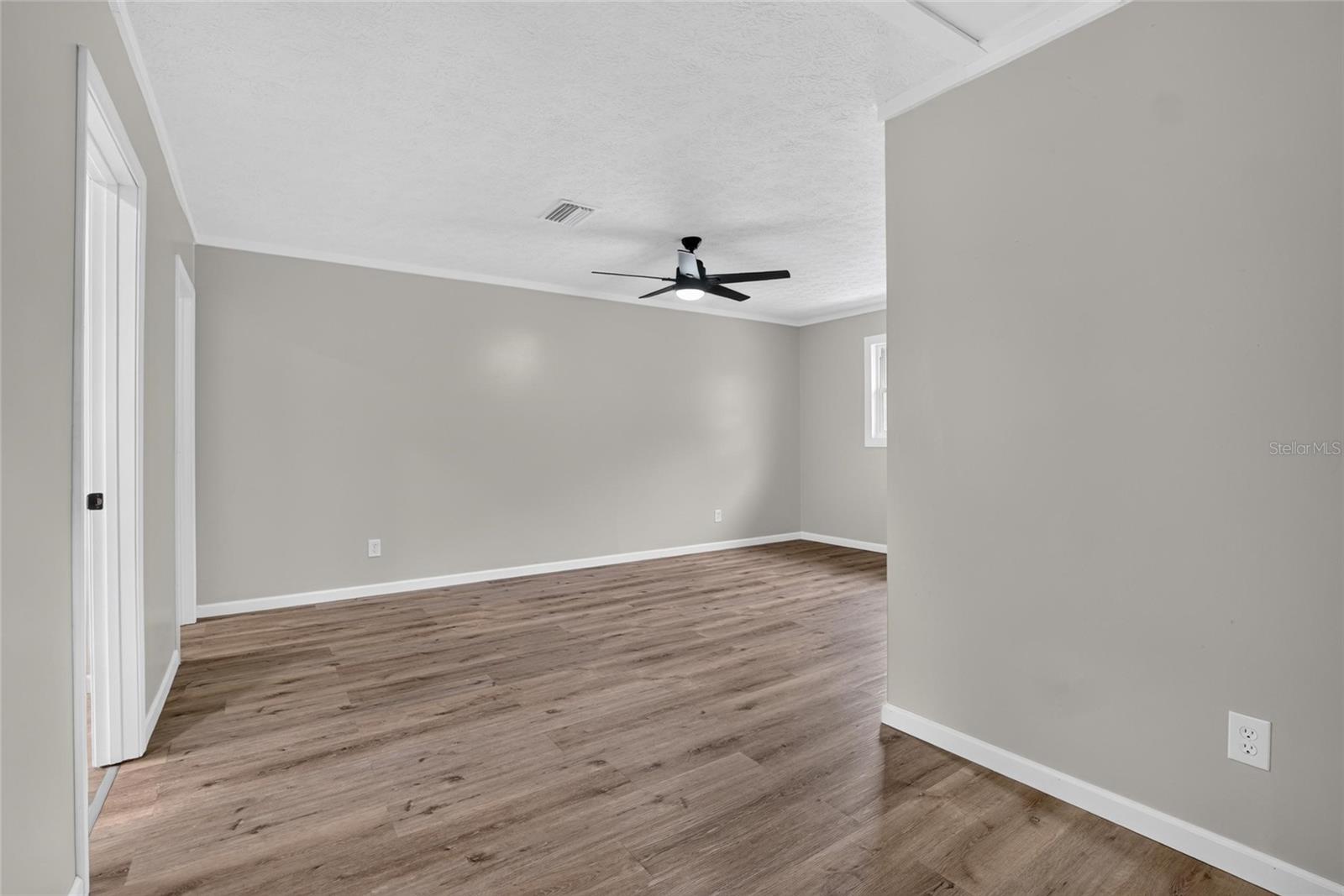 1905 BRYAN RD